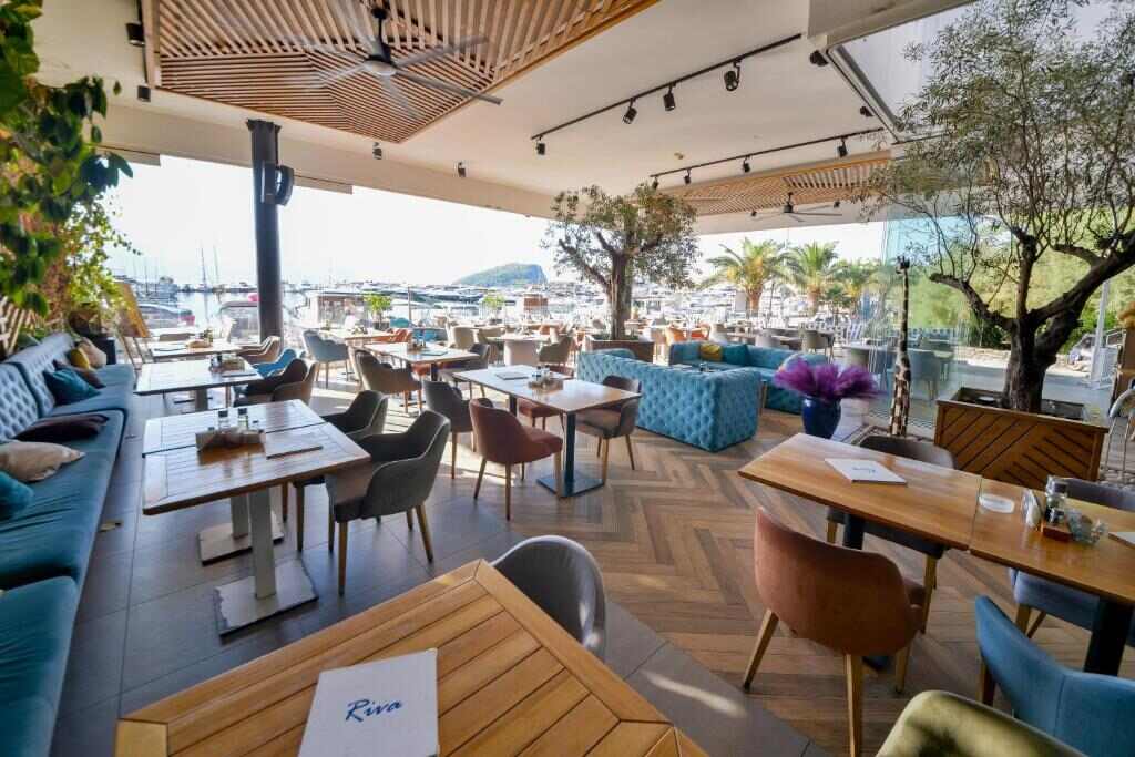 Riva Restaurant dining room overlooking Budva marina